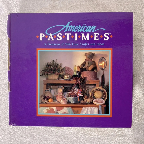 Vintage American  Pastimes A Treasury Of Old Tome Crafts & Ideas Activity Binder - Picture 1 of 14